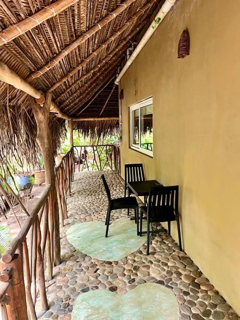 Junto Al Rio Bungalows & Suites Саюлита Екстериор снимка