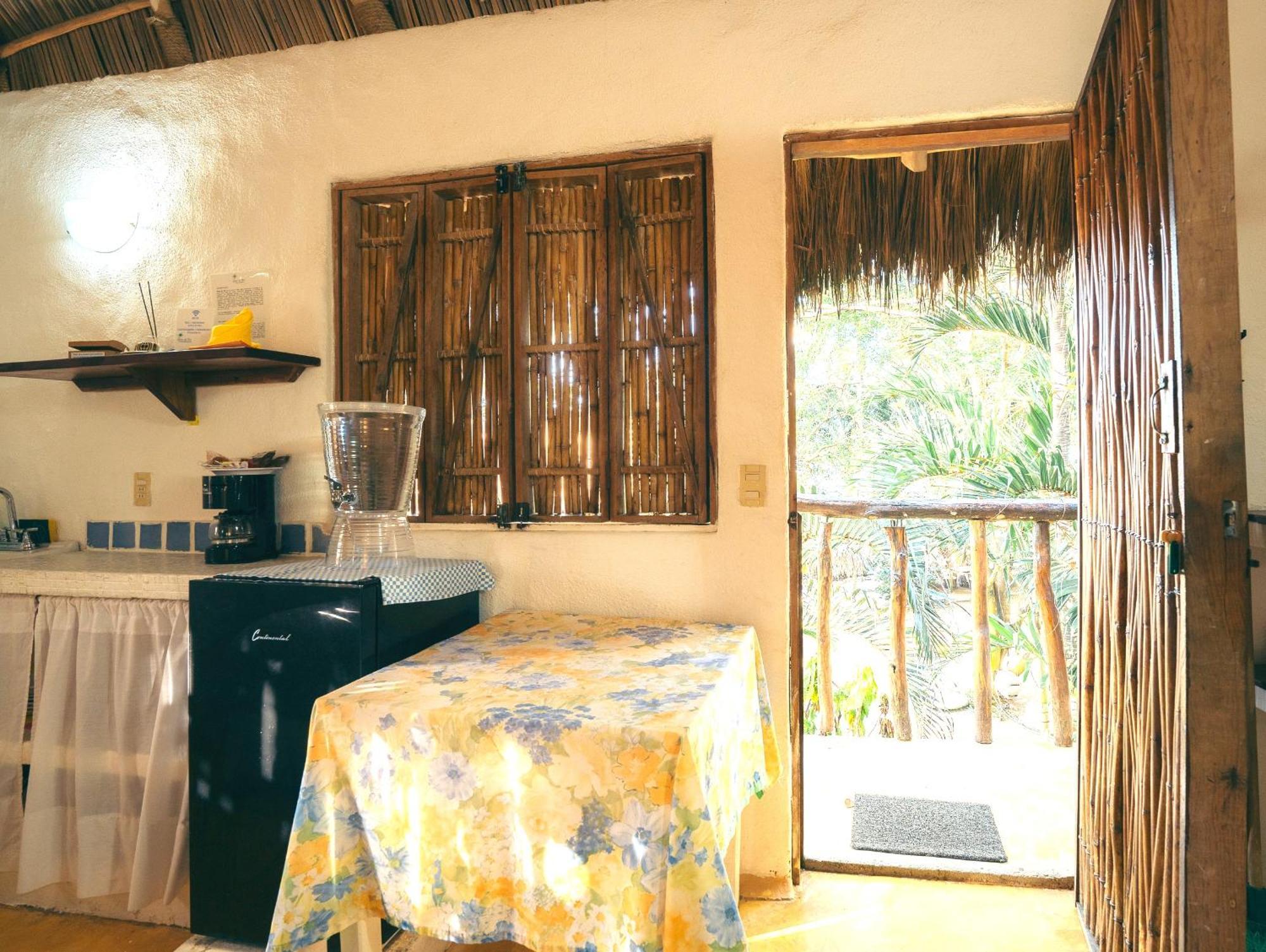 Junto Al Rio Bungalows & Suites Саюлита Екстериор снимка