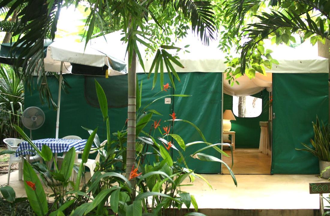 Junto Al Rio Bungalows & Suites Саюлита Екстериор снимка