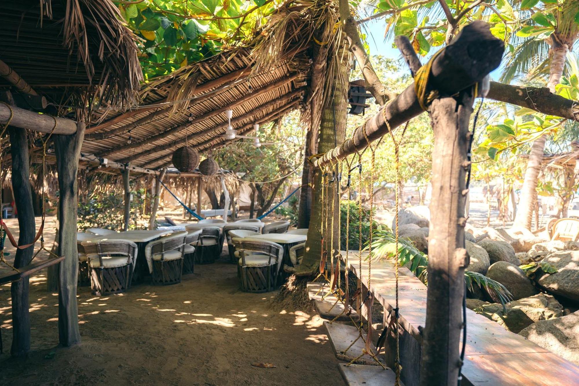Junto Al Rio Bungalows & Suites Саюлита Екстериор снимка